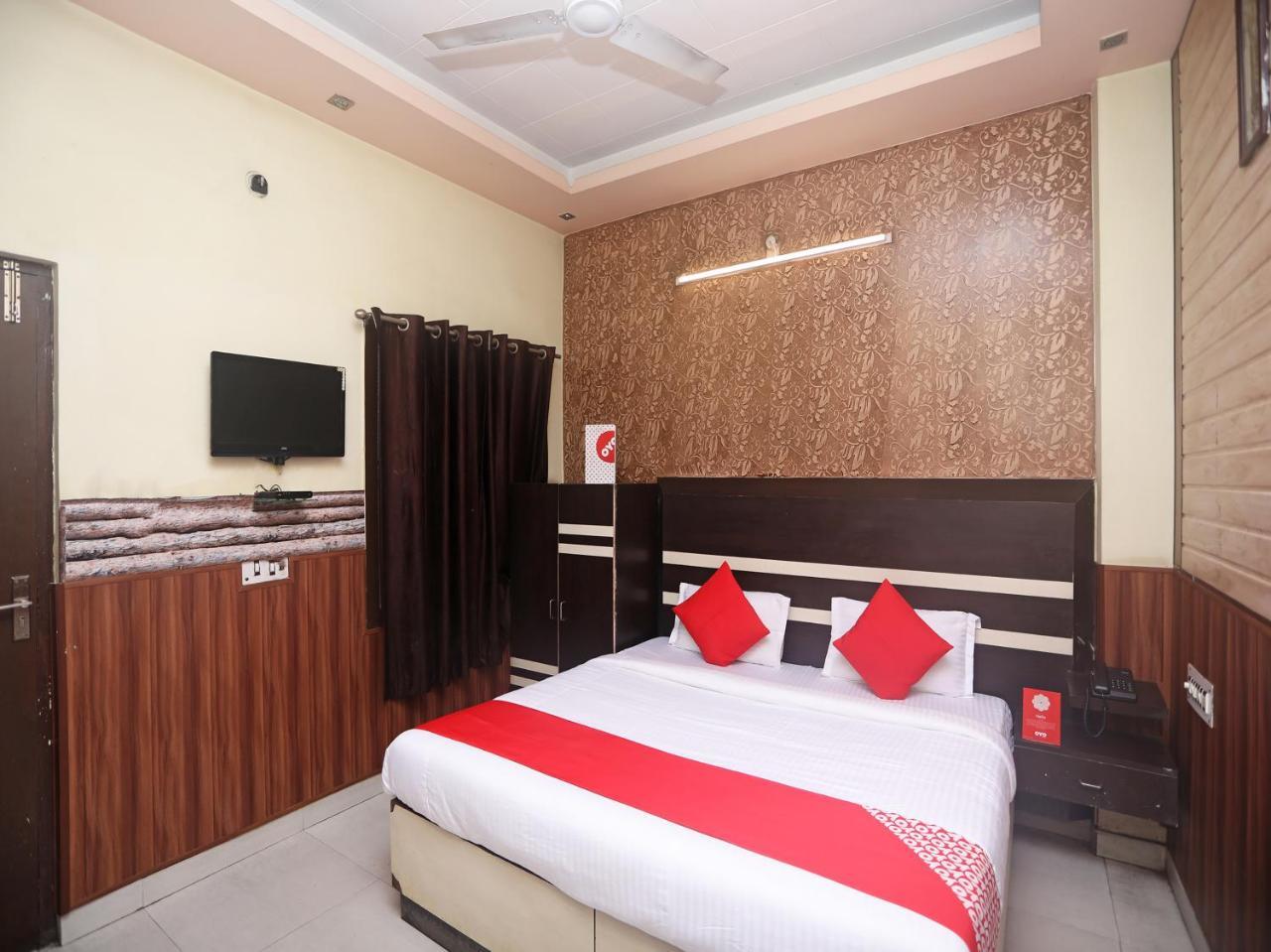 Vaccinated Staff- Oyo 18541 Hotel Haridev Roorkee Extérieur photo